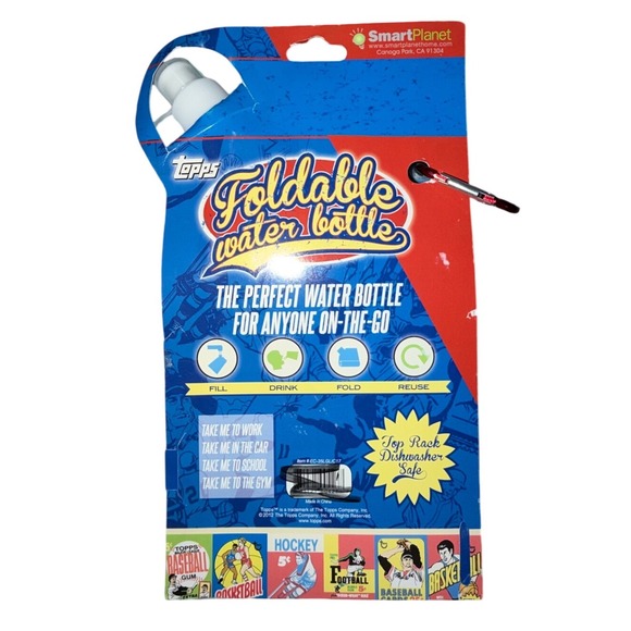 Topps Baseball Foldable Water Bottle BPA Free 27oz Bubble Gum Collectible - Picture 2 of 4
